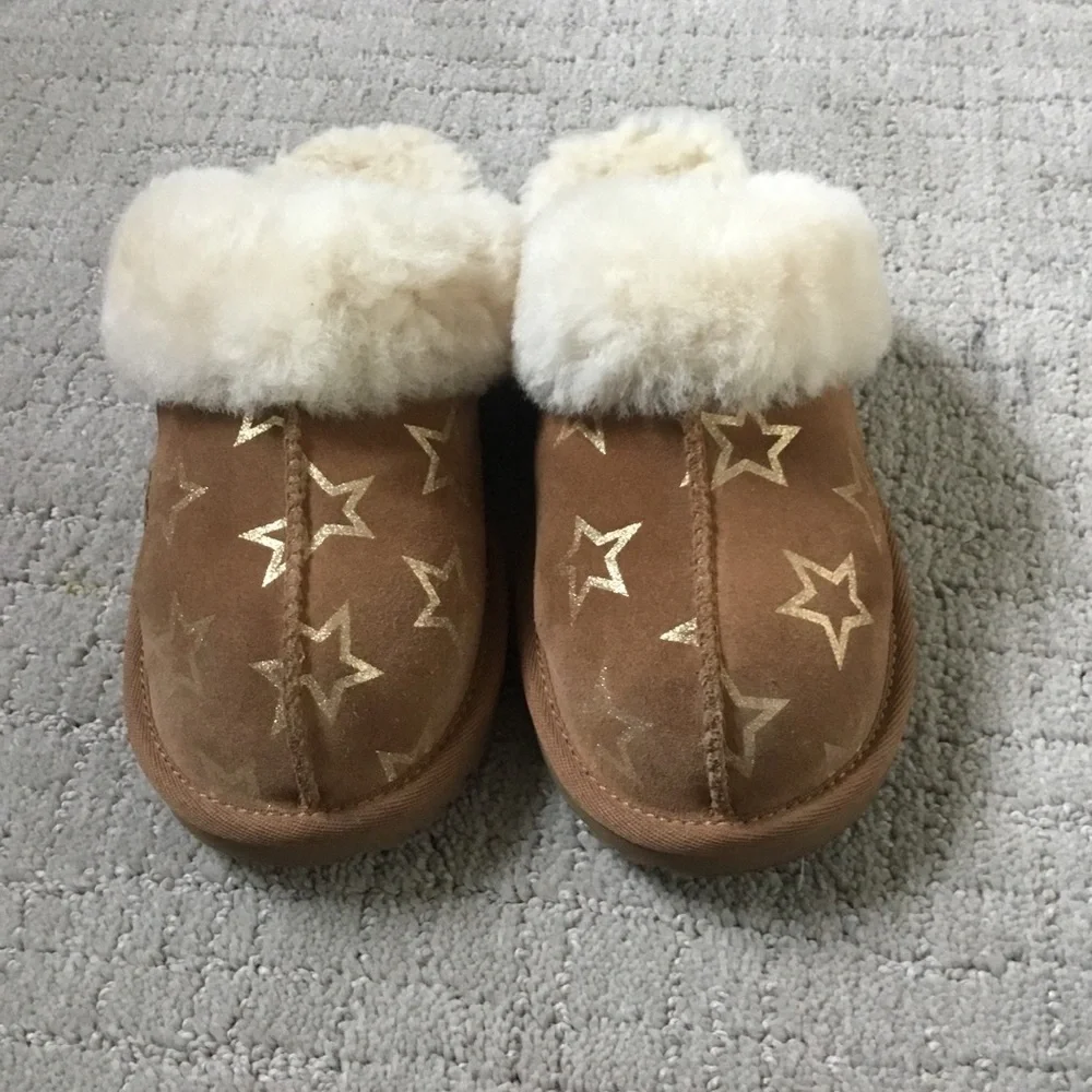 UGG Kids Brown Suede Star Slip-On Slippers with Cream Shearling